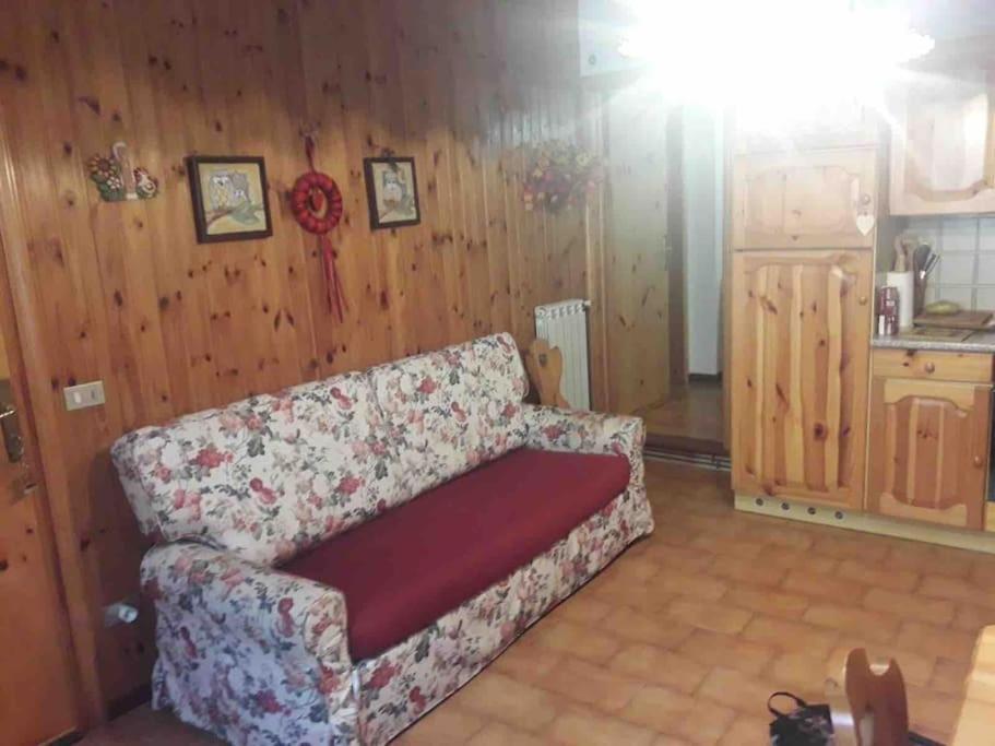 Appartamento Piano Terra In Centro Paese. Carona  Εξωτερικό φωτογραφία
